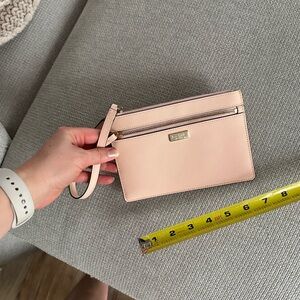 Kate Spade New York
Kate Spade New York Newbury Lane Tinie Wristlet